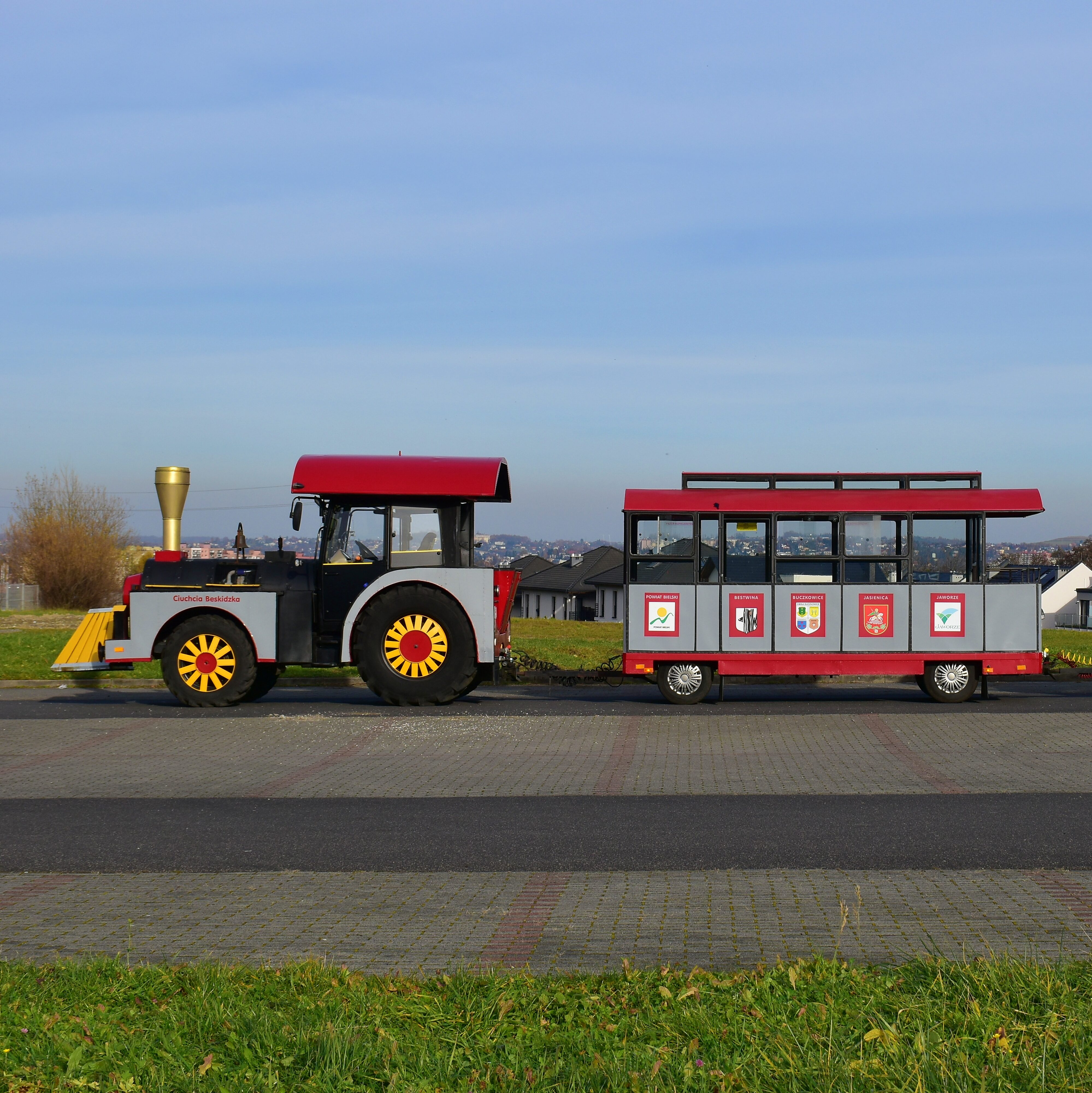 cropped DSC 5957.jpg